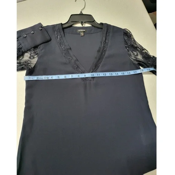 Express Black Lace Sleeve V Neck Sheer Blouse Top Women's Size 6 - Picture 7 of 9